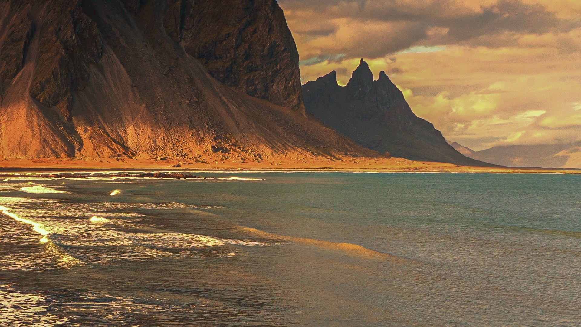 Aura Wallpaper - Iceland (Full HD)