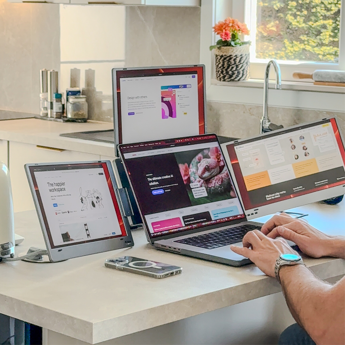 Triple Monitor Extender for Laptop – USB‑C Triple Screen | Aura