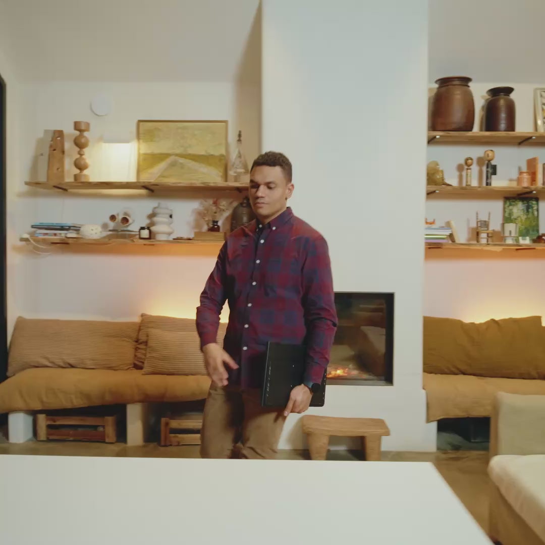 Load video: <ol><li>Unfold the stand</li><li>Open the screens</li><li>Connect it to your laptop via USB-C</li><li>You’re ready to work, play, and unwind.</li></ol>